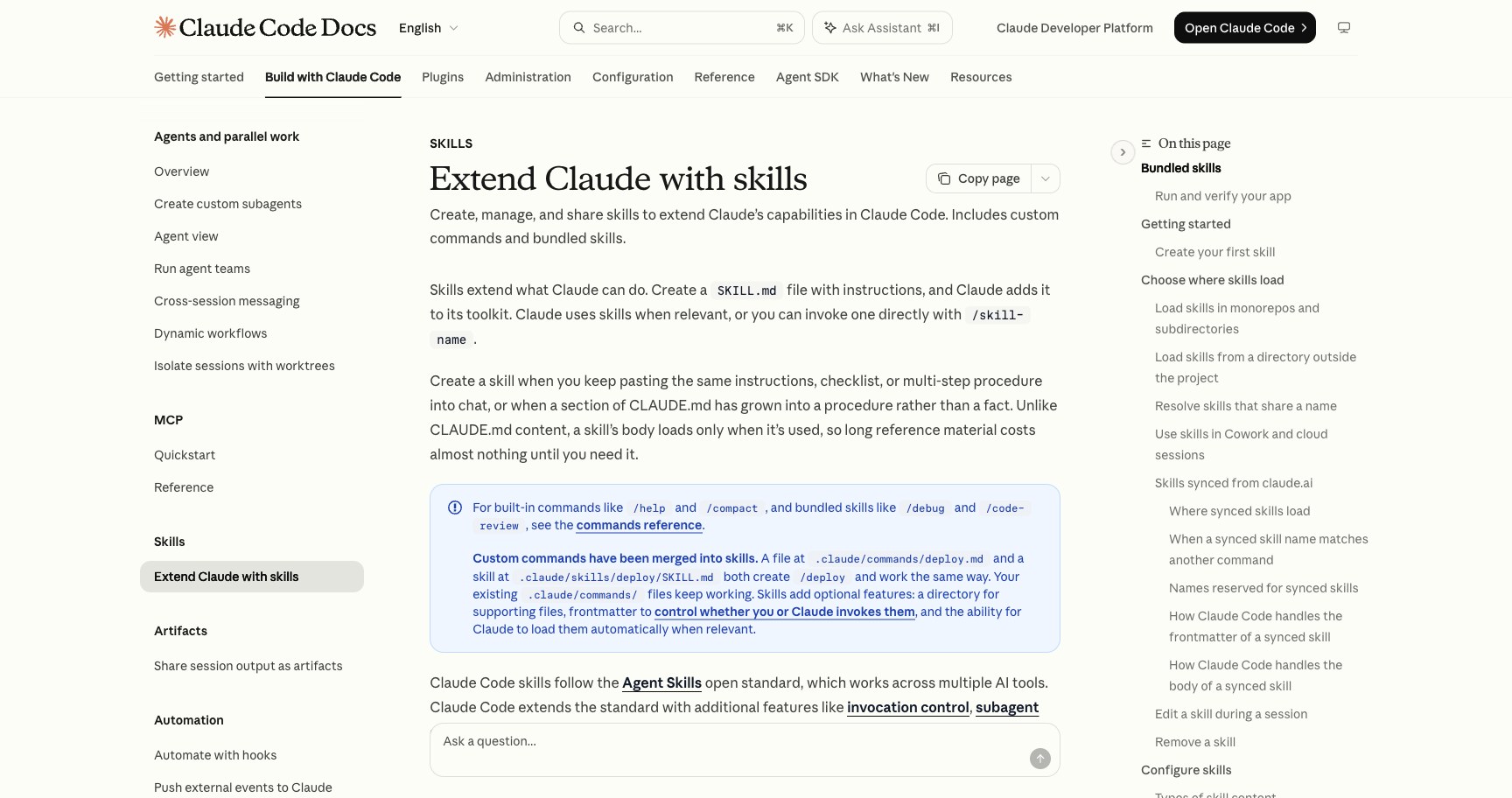 Документация Claude Code: файл .claude/commands/deploy.md и SKILL.md создают одну и ту же команду /deploy