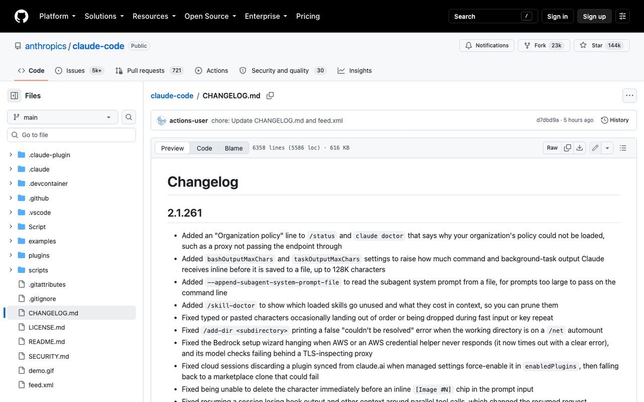 Официальный CHANGELOG.md репозитория Claude Code на GitHub с историей версий и списком изменений по каждому релизу