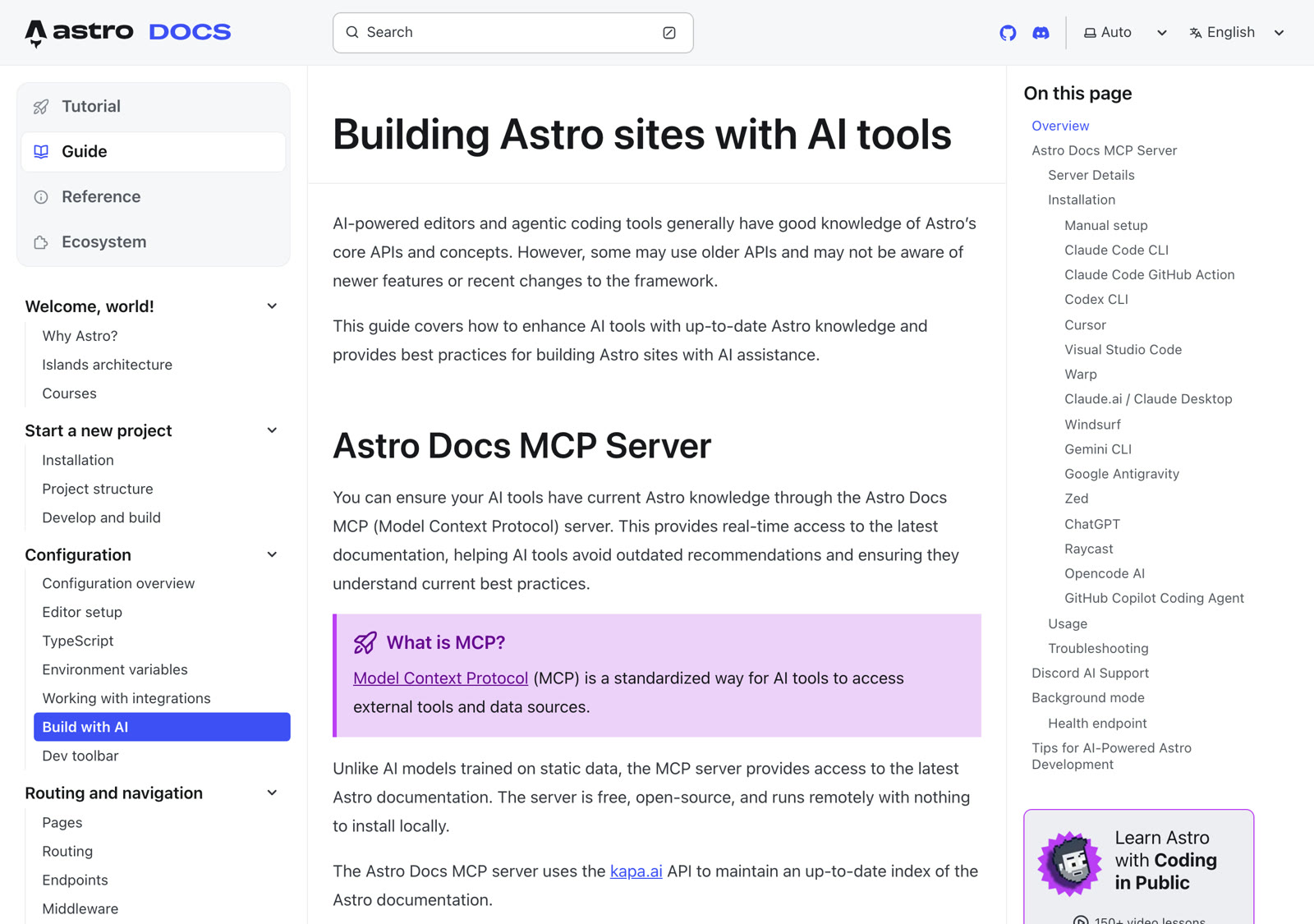 Раздел Build with AI в документации Astro с предупреждением про устаревшие знания ИИ-инструментов