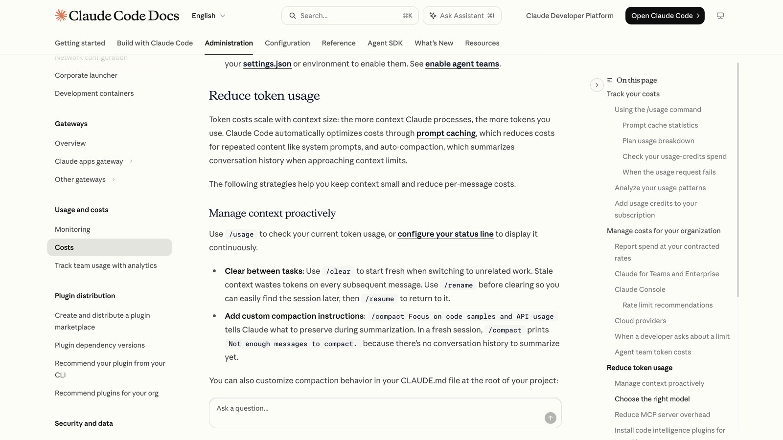 Раздел «Reduce token usage» в документации Claude Code: совет чистить сессию между задачами и команды /usage и /clear