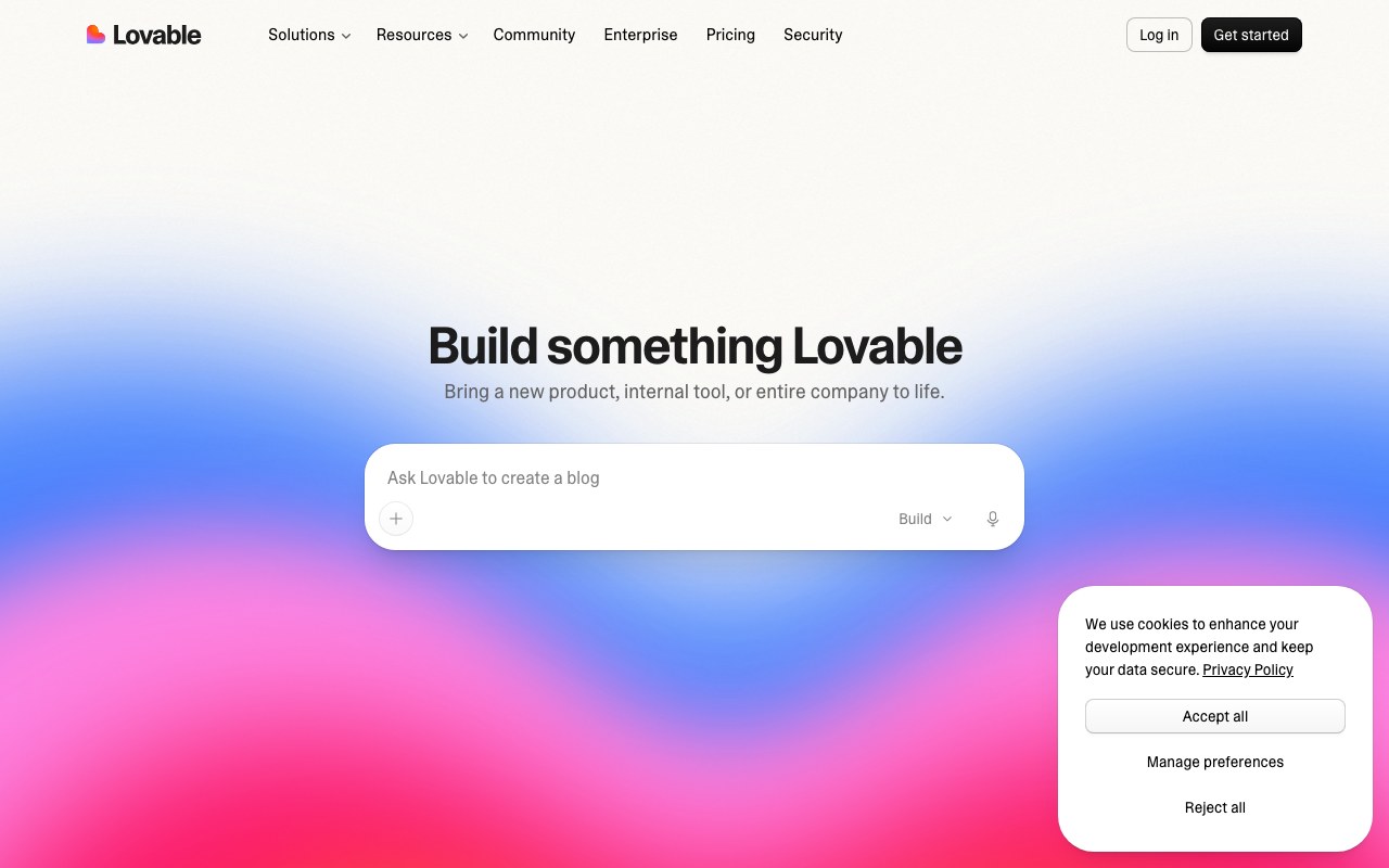 Публичная главная страница Lovable с описанием сервиса для сборки полноценных приложений