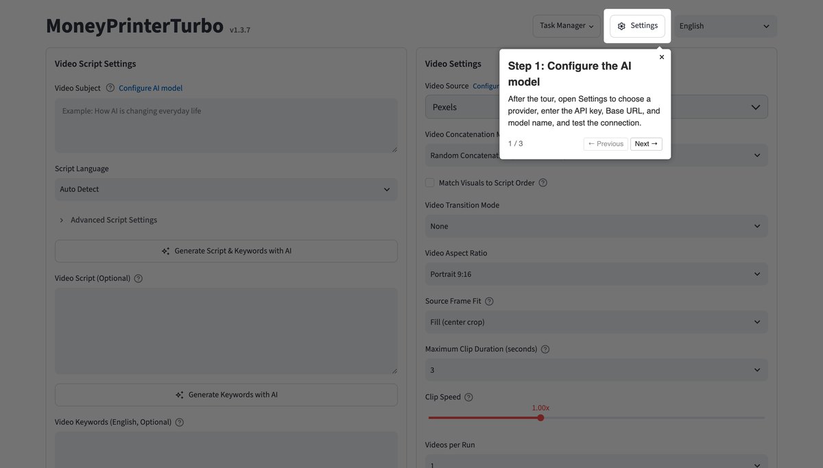 Окно MoneyPrinterTurbo: слева поле для темы ролика, справа источник видеоряда, формат кадра и число роликов за запуск